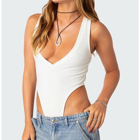Edikted Women's High Cut Ribbed V Neck Sleeveless Bodysuit White Size XS - Picture 11 of 11